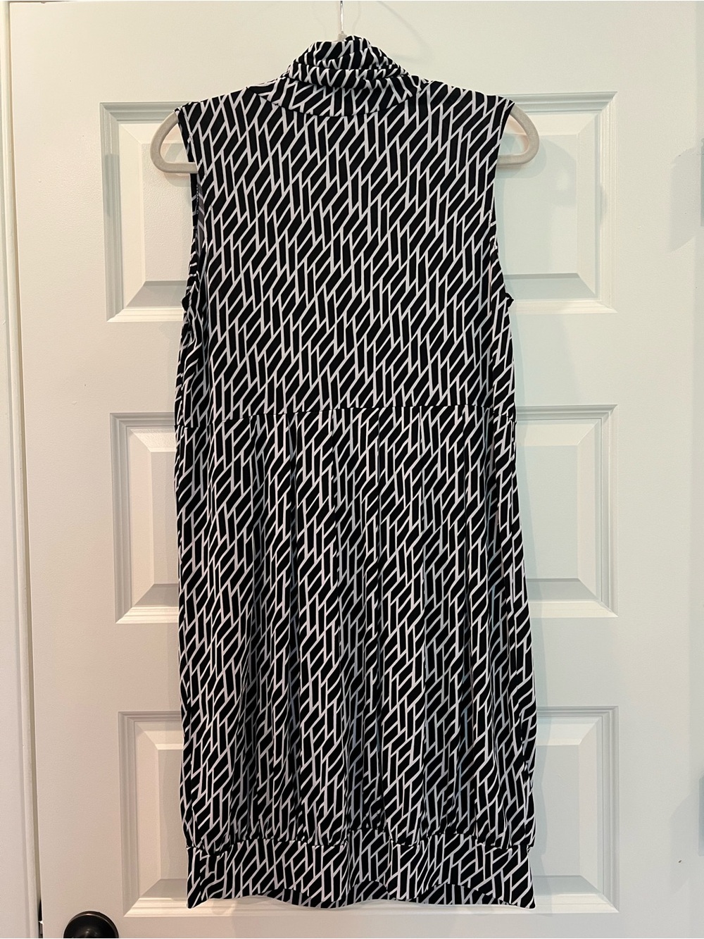 Tiana B Black White Geometric Cowl Neck Sleeveless Career Dress Size L - Picture 4 of 10
